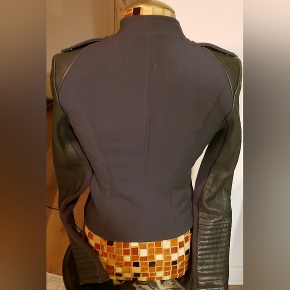 BCBG LEATHER MOTO JACKET~Size|xxs| Color-Rich Turq./Jade Green| Mint Condition - Picture 6 of 10